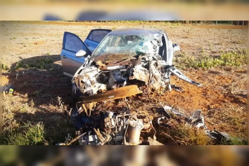 Mulher morre em colisão frontal na BR-153 em Tibagi