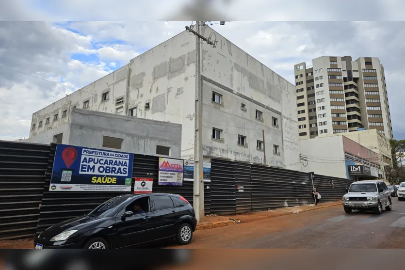  Obra do Hospital de Apucarana está em andamento 