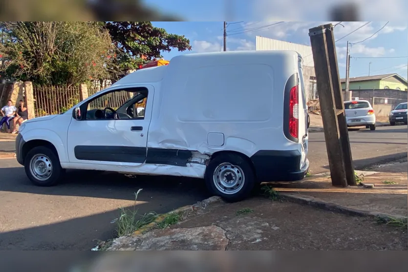  Acidente no cruzamento da Rua Otávio de Sá Barreto com a Rua Paranaguá 