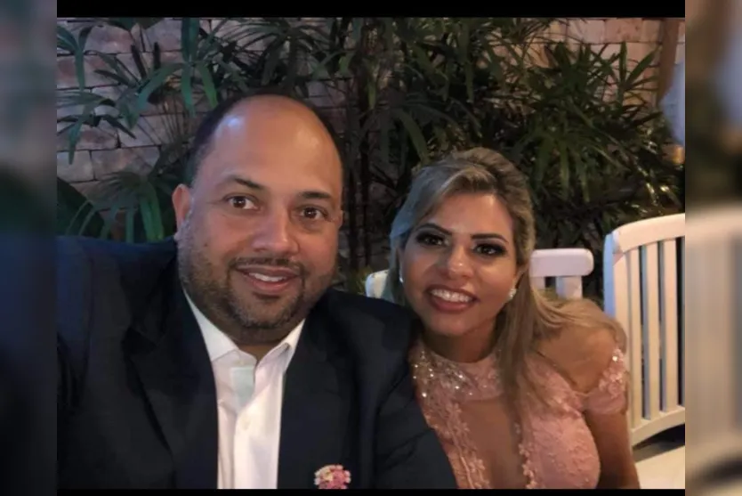  Adriano Flores Viana e Viviane Fernandes Viana se conheceram aos 9 anos de idade 