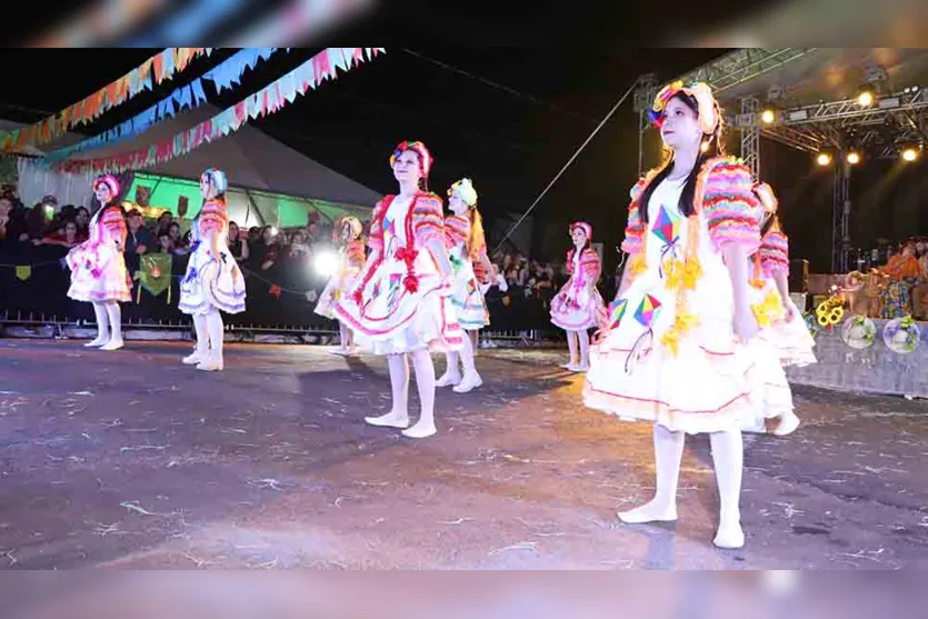  Festa Junina organizada pela Cultura de Ivaiporã atrai grande público 