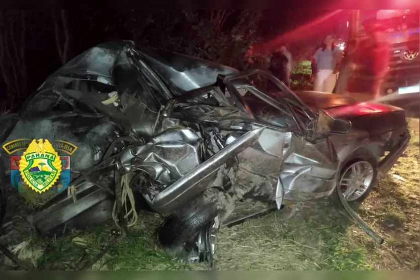  A batida entre um Ford Focus e um Volkswagen Santana ocorreu por volta das 19h50 