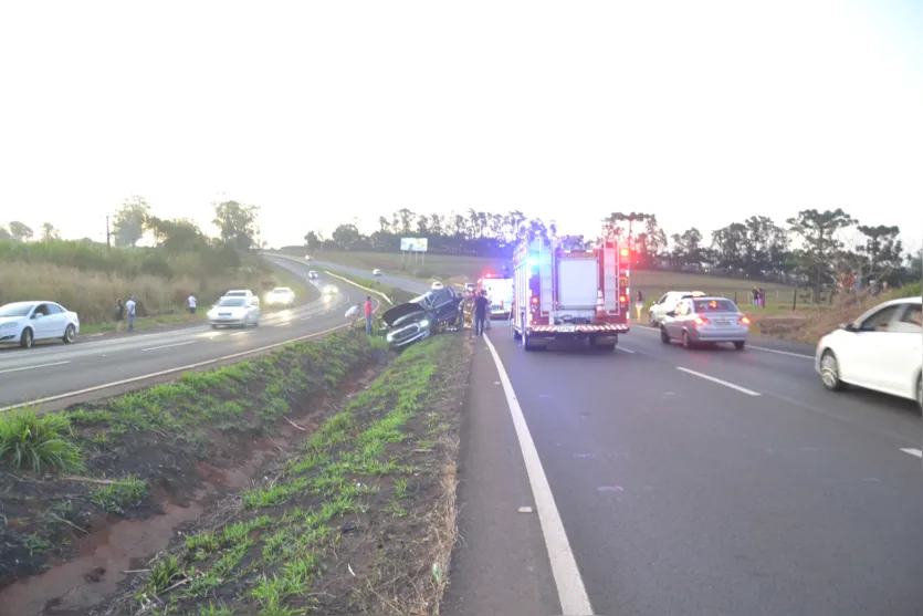  Acidente ocorreu no sentido Mandaguari-Jandaia do Sul, segundo os bombeiros 