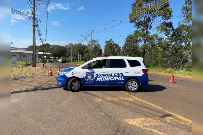  Agentes da GCM de Apucarana também foram acionadas para auxiliar no tráfego 