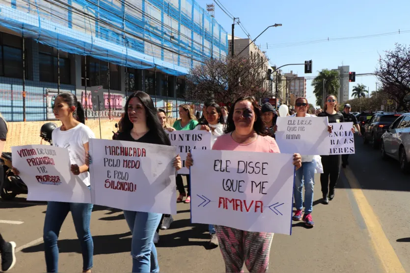  Aproximadamente 120 pessoas compareceram a mobilização 