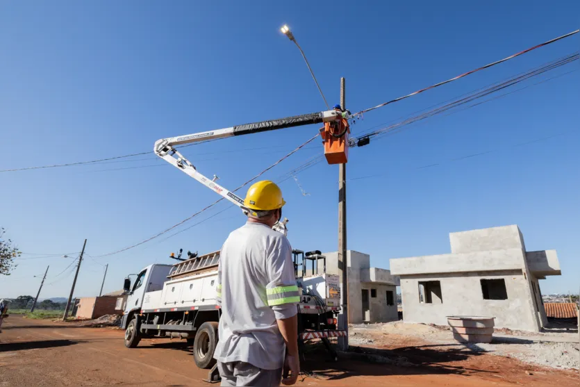 Iluminação de LED chega ao Mega Park e ao Residencial Cidade Educação