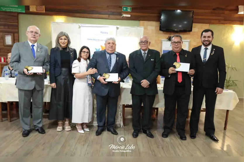  Rotary Jardim Alegre empossa nova diretoria e recebe 10 novos membros 