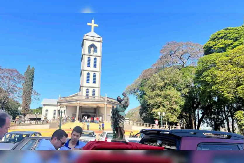  Missa e bênção de veículos marcam a Festa do Bom Jesus em Ivaiporã 