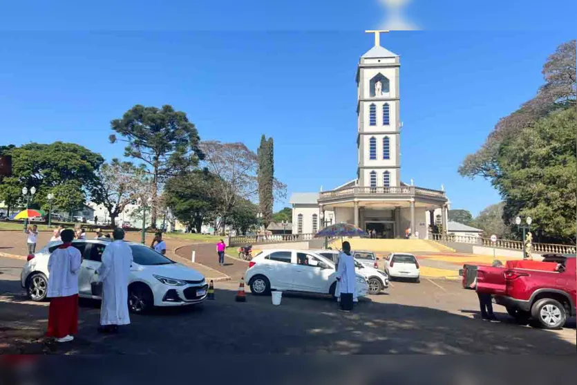  Missa e bênção de veículos marcam a Festa do Bom Jesus em Ivaiporã 