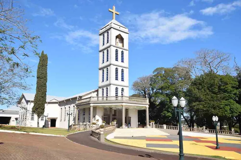  Paróquia Bom Jesus de Ivaiporã 