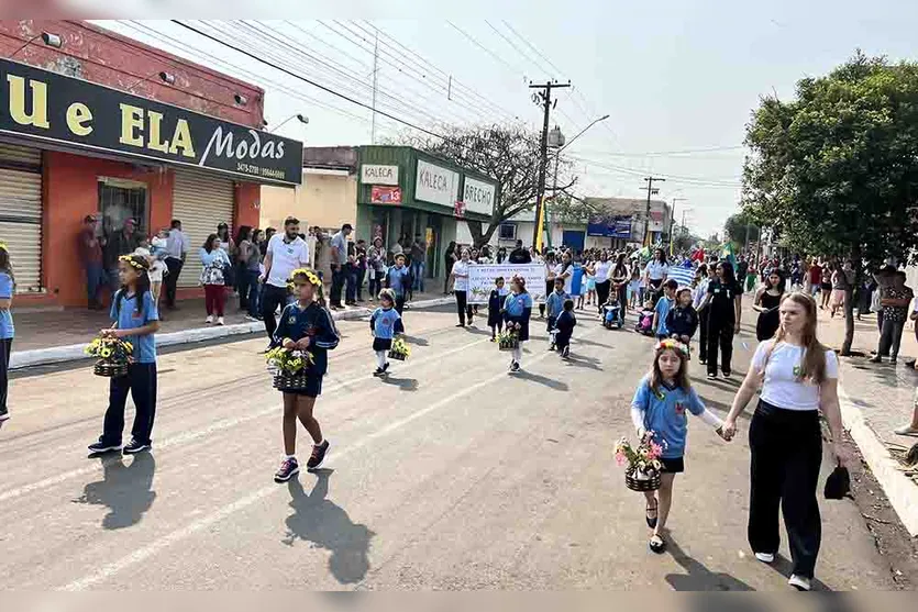  Desfile de 7 de setembro em Jardim Alegre 