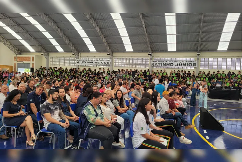 Ratinho Junior inaugura Colégio em Mauá da Serra