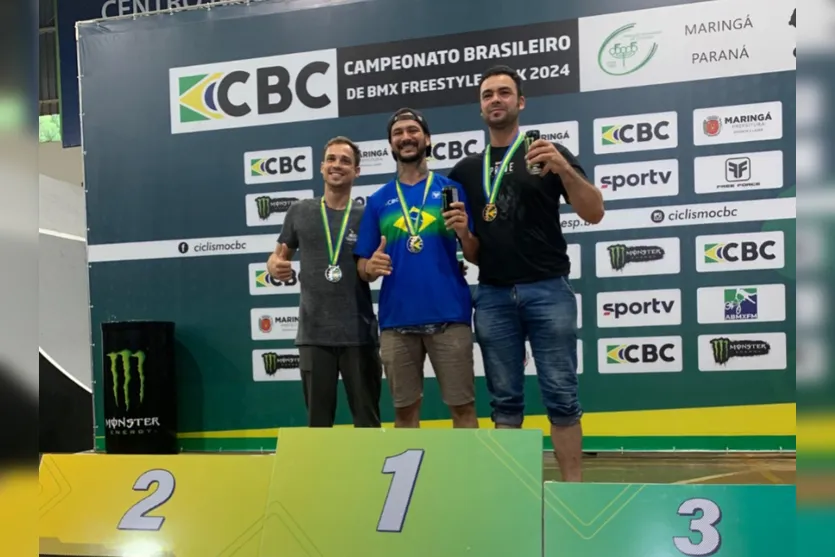  Na categoria master, o segundo colocado foi o londrinense;Alisson Peres, 30 anos. Já a terceira colocação também veio para Apucarana, com o atleta Diogo Sotti Marafigo, 37 anos no pódio. 