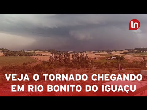 Vídeo mostra chegada do tornado em Rio Bonito do Iguaçu (PR)