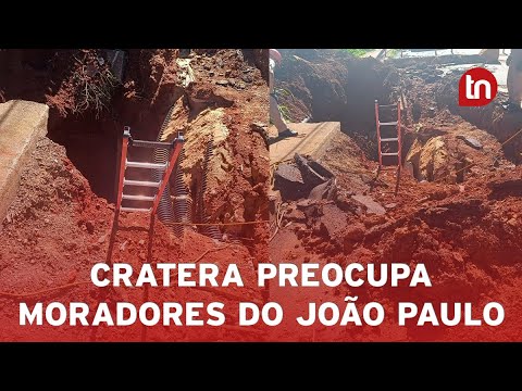Cratera em rua preocupa moradores do Núcleo João Paulo em Apucarana