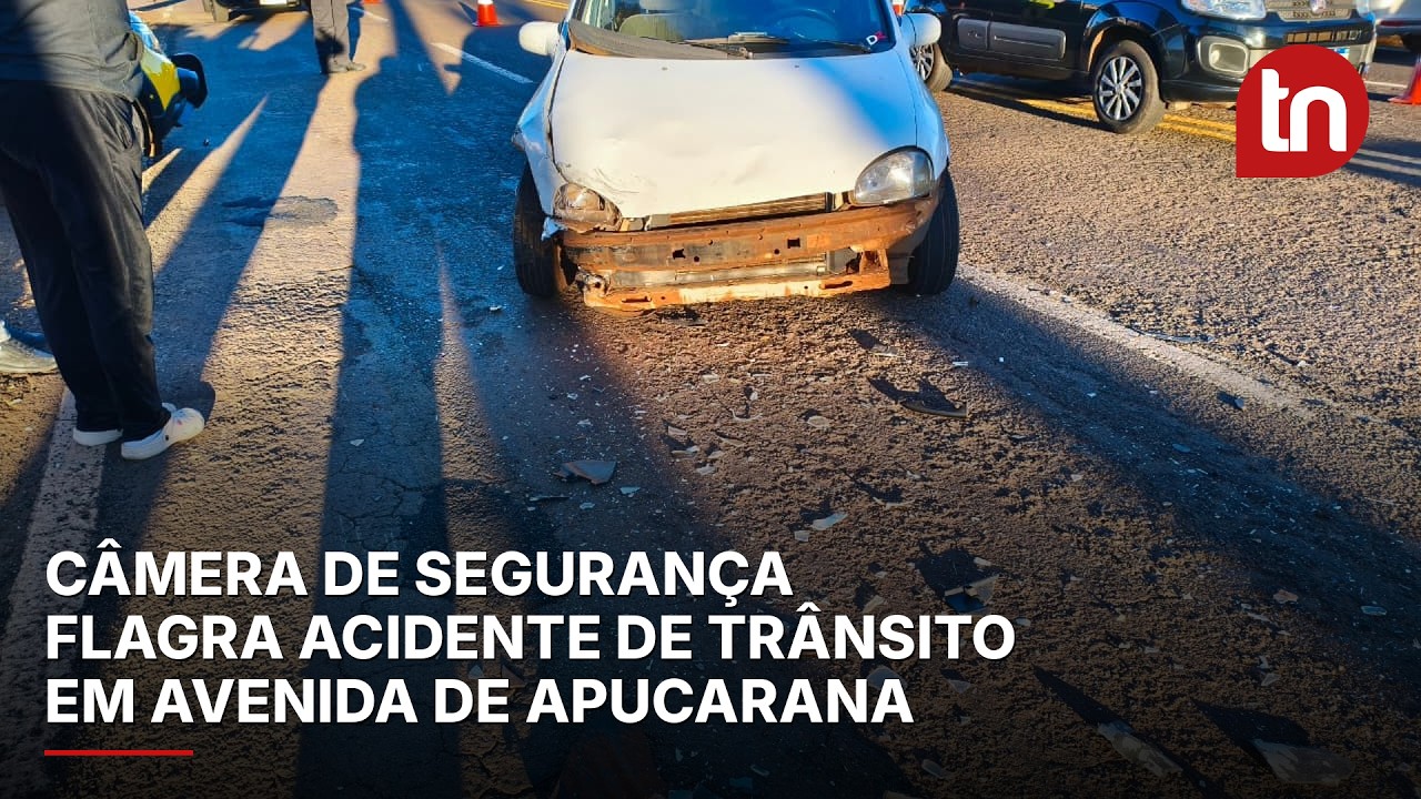 Câmera de segurança flagra acidente de trânsito em avenida de Apucarana
