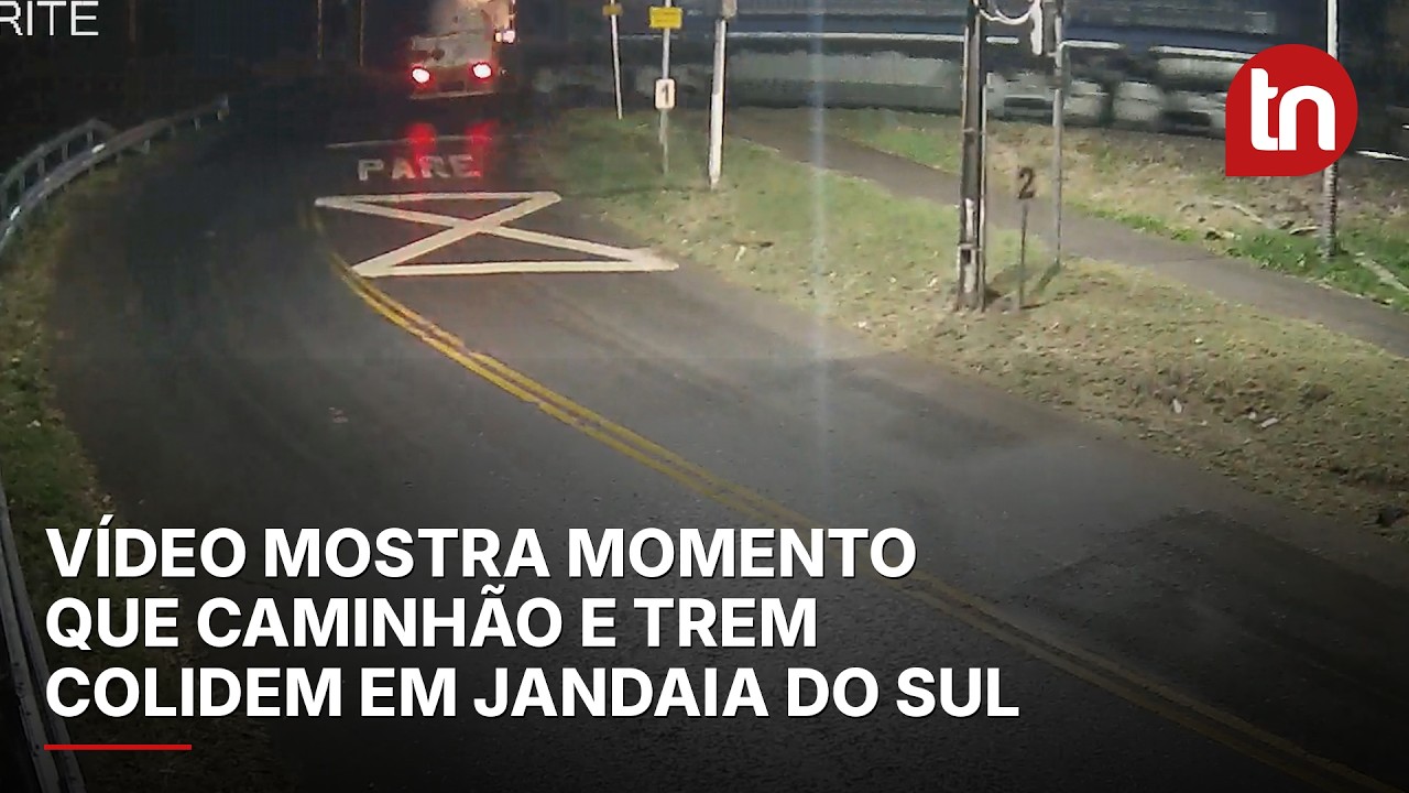 Vídeo mostra momento que caminhão e trem colidem em Jandaia do Sul