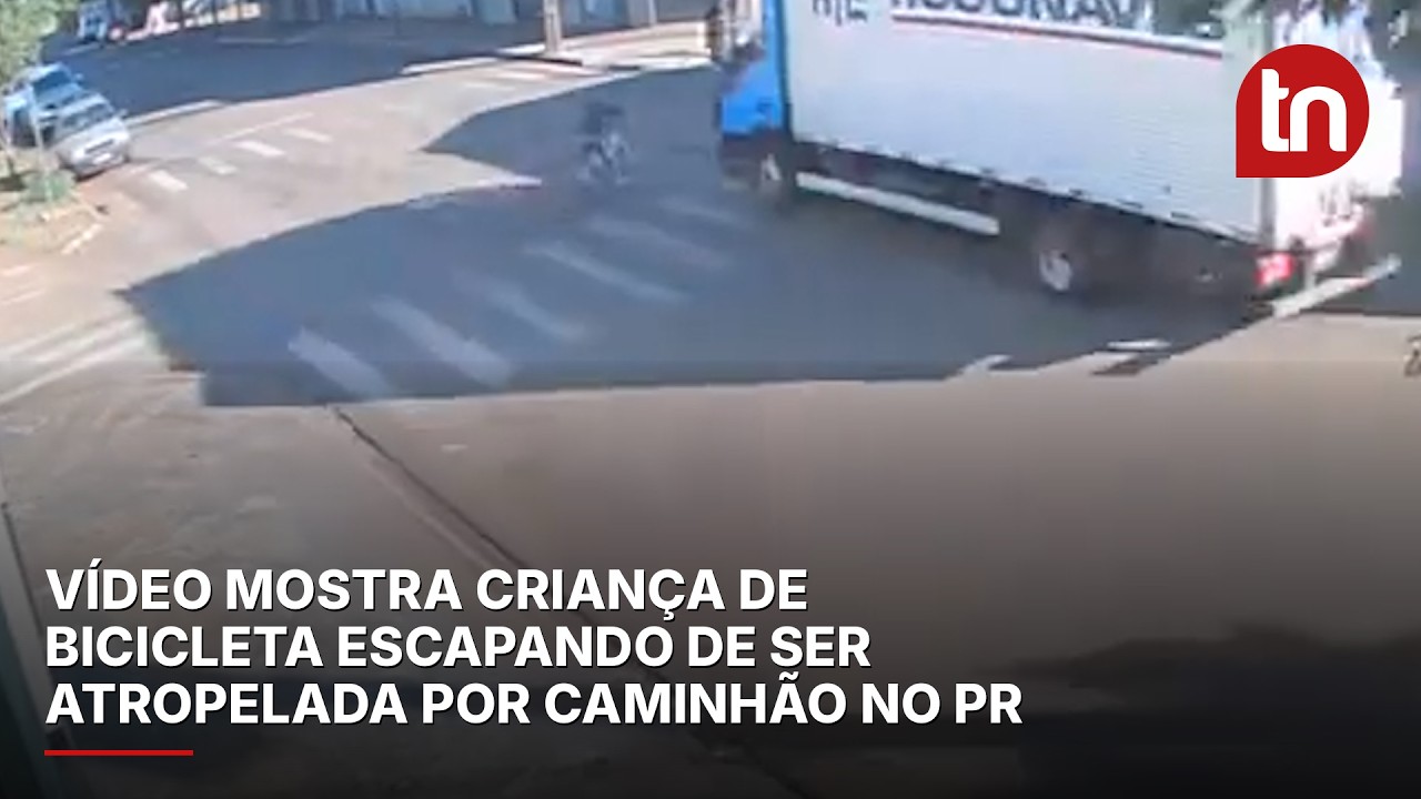 Vídeo mostra criança de bicicleta escapando de ser atropelada por caminhão no PR
