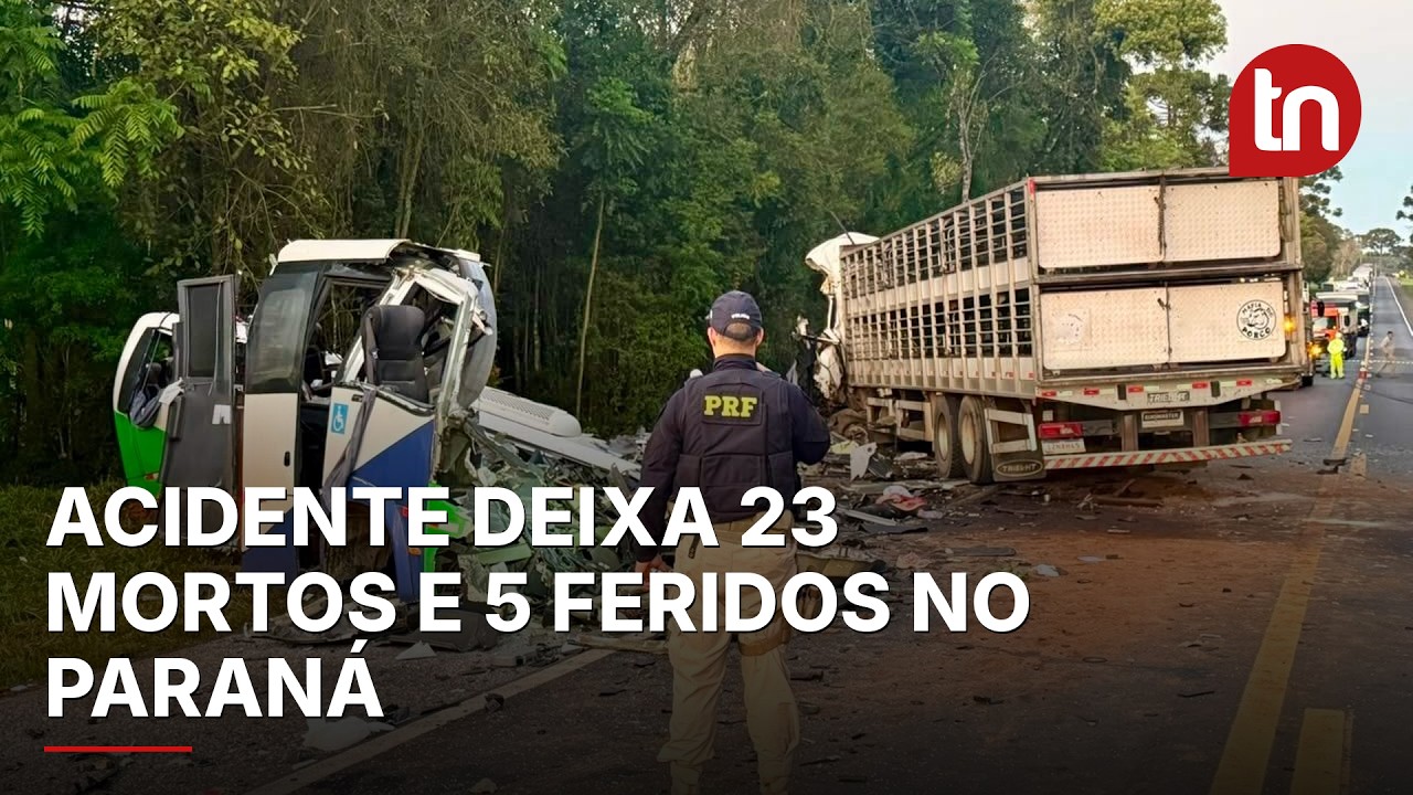 Acidente entre ônibus e carreta deixa 23 mortos e cinco feridos na BR-373 no Paraná