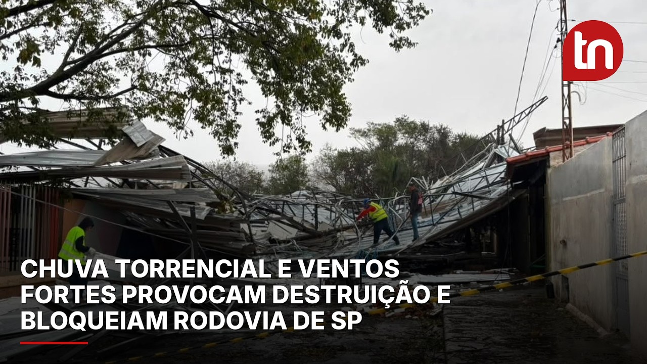 Chuva torrencial e ventos fortes provocam destruição e bloqueiam rodovia de SP