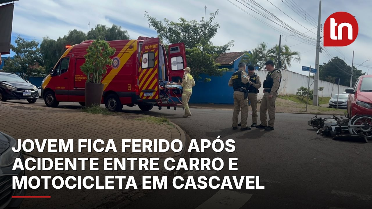 Jovem fica ferido após acidente entre carro e motocicleta em Cascavel