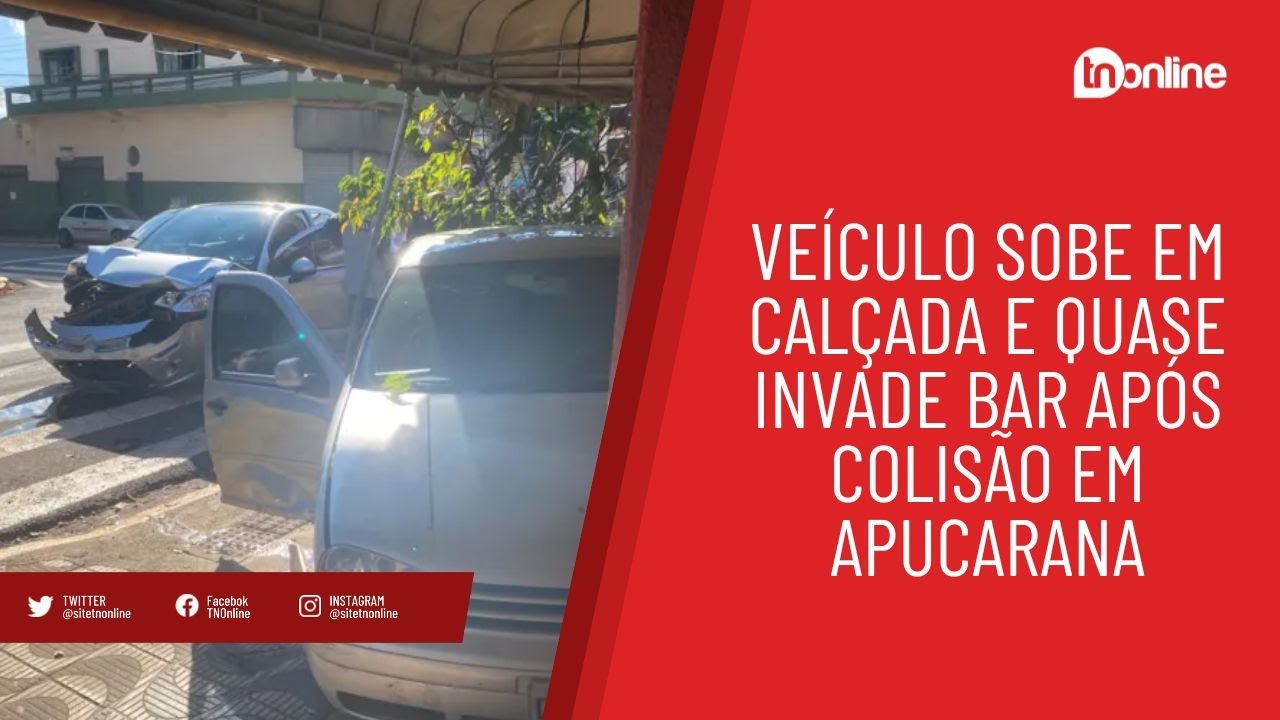 Veículo sobe em calçada e quase invade bar após colisão em Apucarana