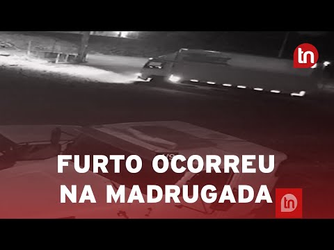 Flagrante! Ladrões arrombam empresa e furtam caminhão