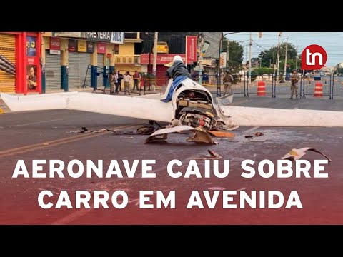 Vídeo mostra momento em que avião cai sobre carro; duas pessoas morrem