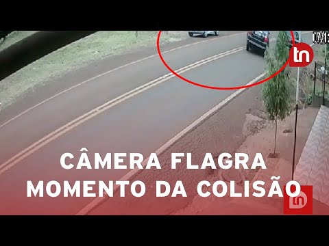 Vídeo mostra momento em que veículo atinge poste em Marilândia do Sul