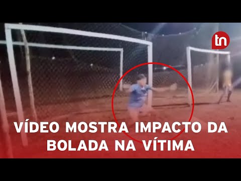 Adolescente morre ao levar bolada no peito; veja momento do impacto