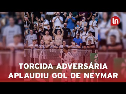 Torcida 'invoca' Marquezine durante jogo do Santos e Neymar reage