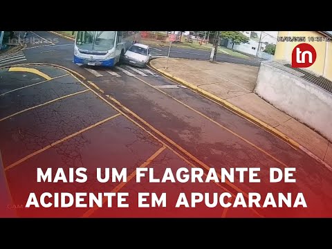 Colisão entre ônibus e carro é flagrada em cruzamento de Apucarana