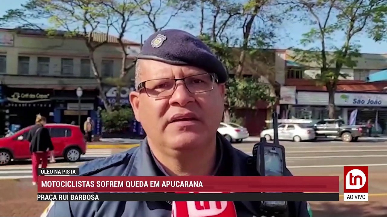 Motociclistas sofrem queda em Apucarana; veja