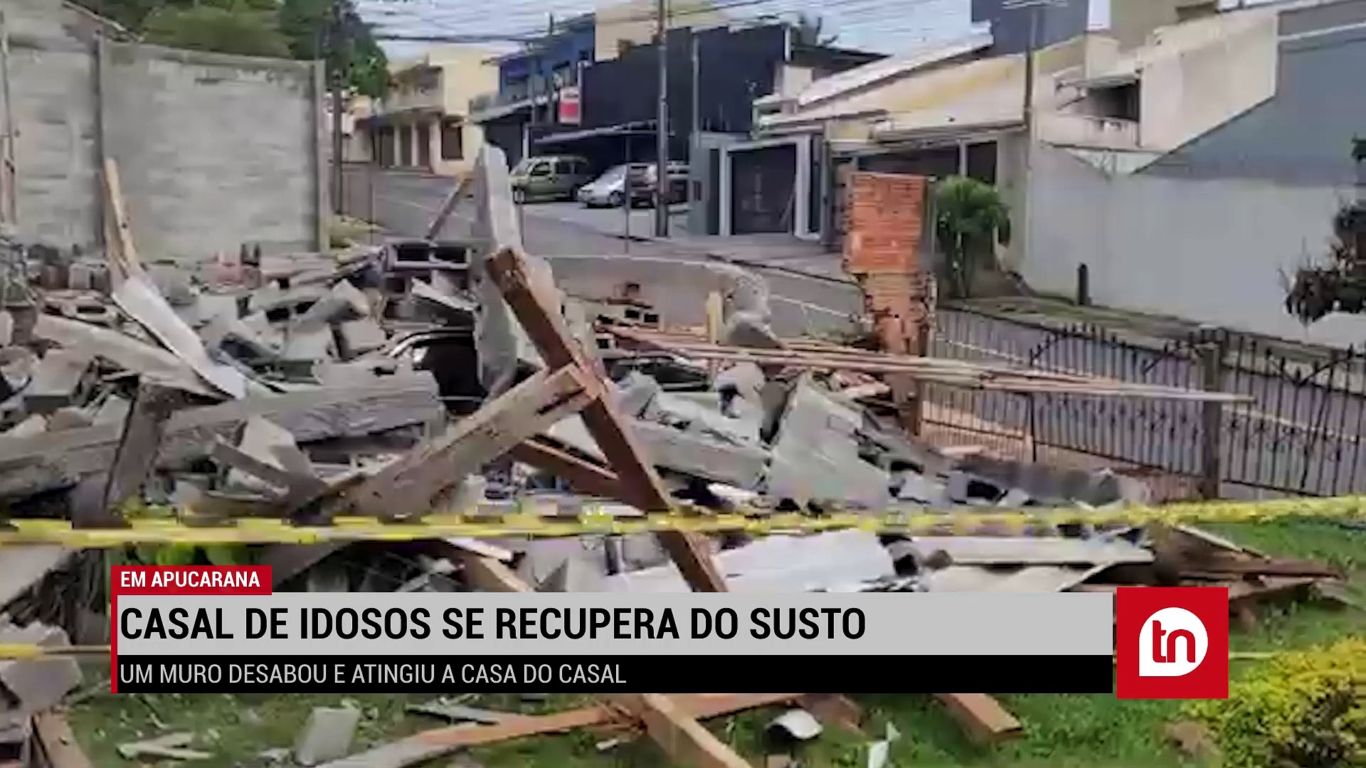"Por um milagre de Deus que escapamos", diz idoso após muro desabar