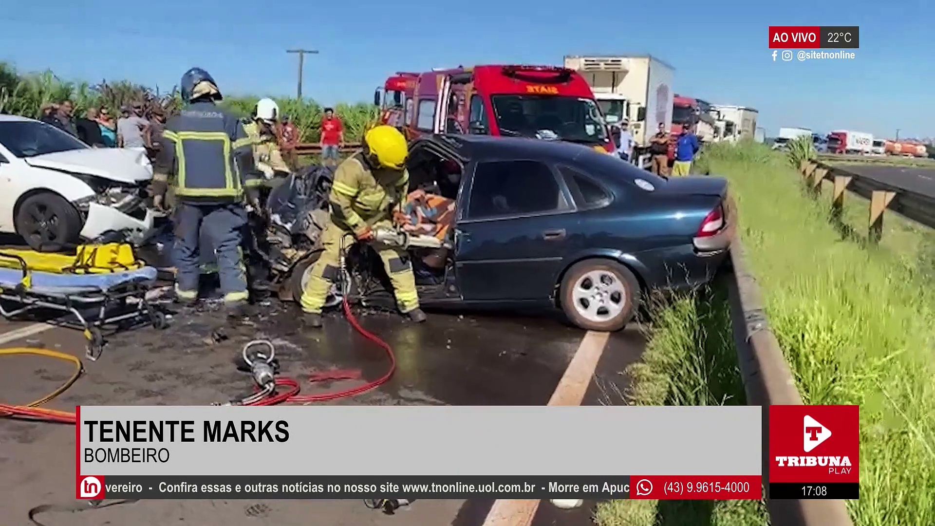 É grave estado de motorista preso nas ferragens após batida frontal
