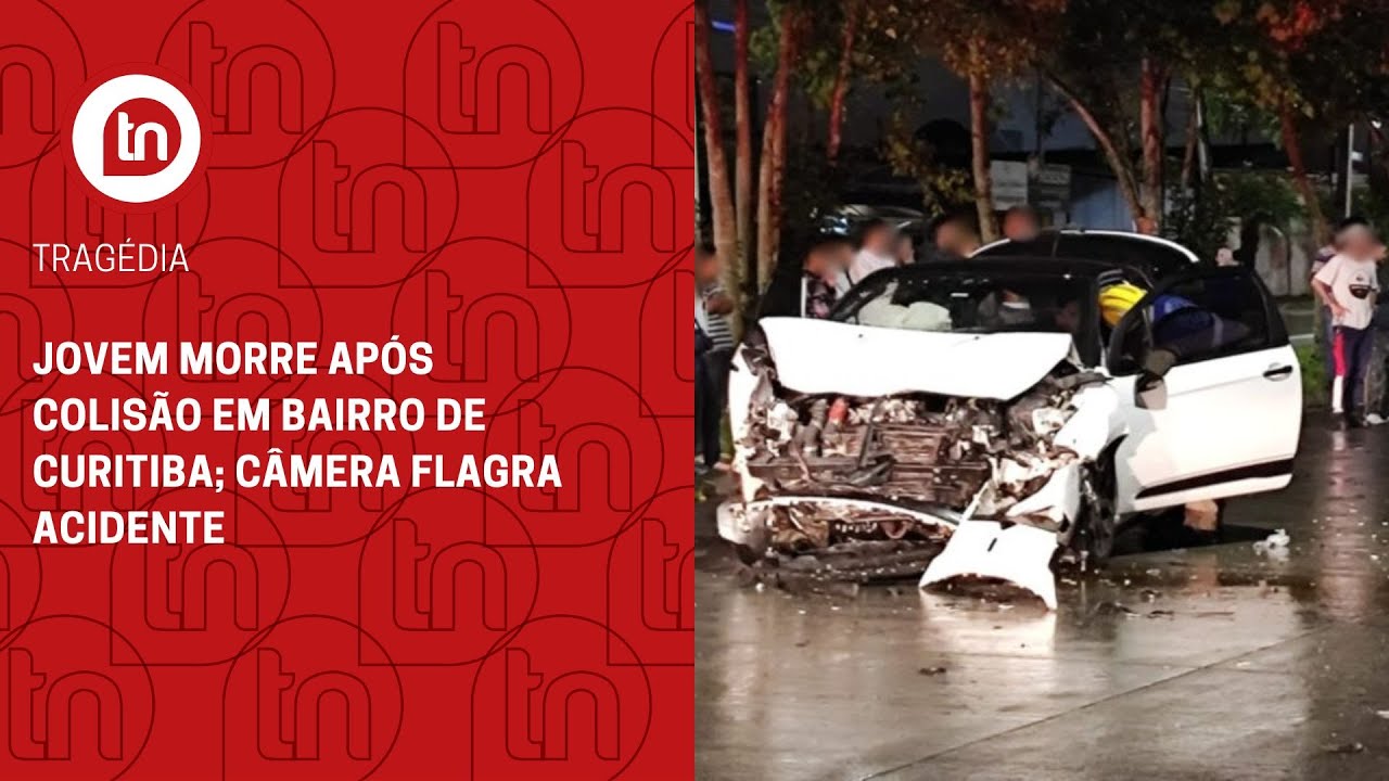 Jovem morre após colisão em bairro de Curitiba; câmera flagra acidente