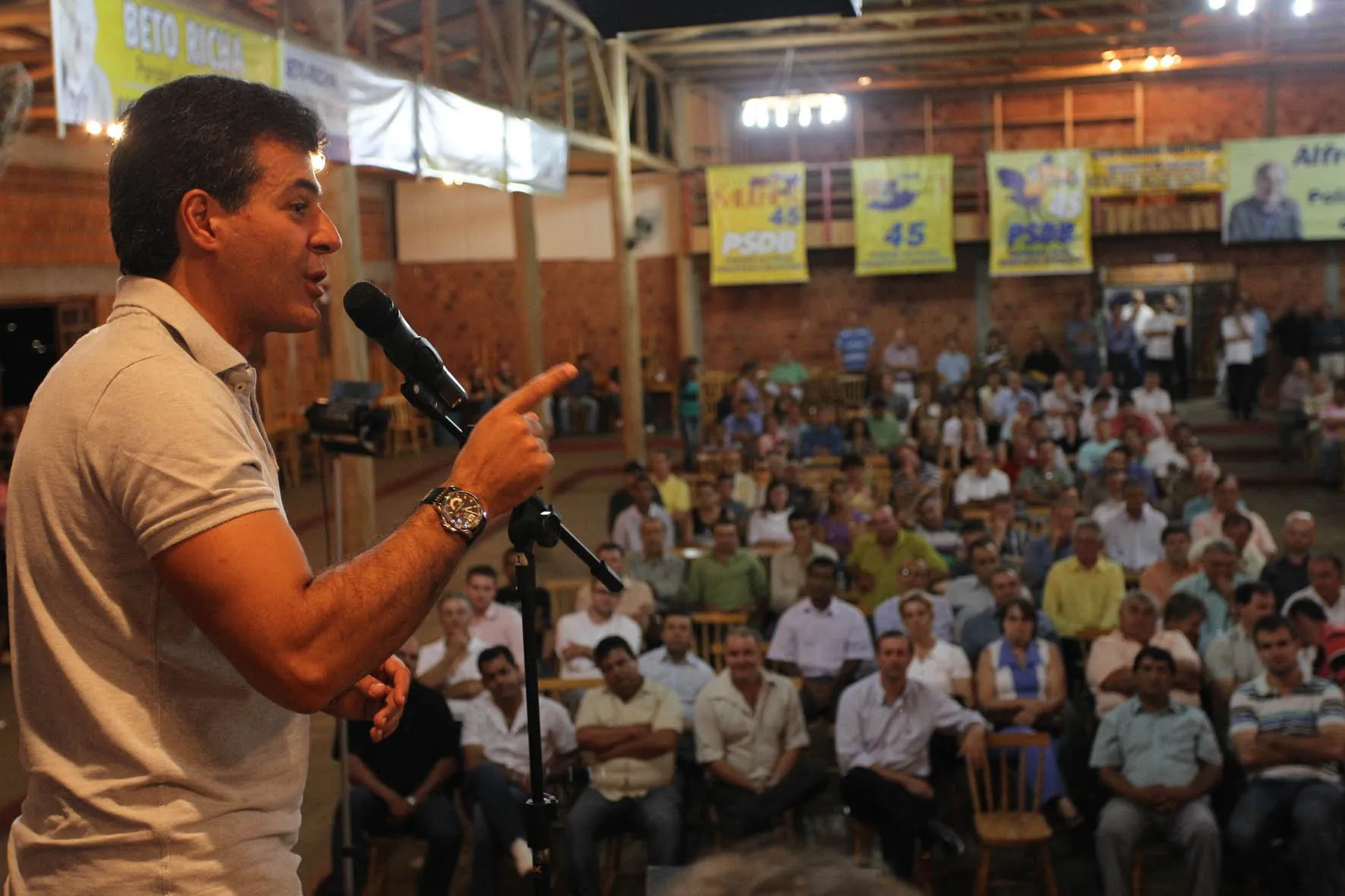 Em Cascavel, Beto participou de encontro do PSDB de apoio a sua pré-candidatura, que reuniu mais de 100 lideranças políticas da região