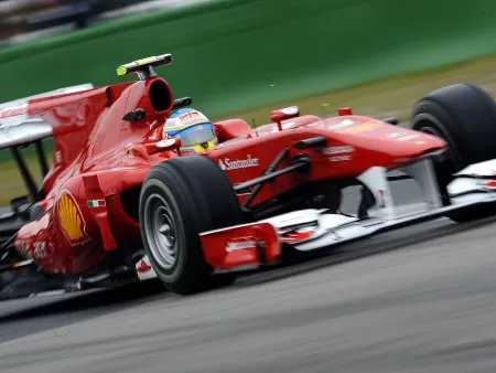  A Ferrari tenta reagir no Mundial e mostrou que tem um carro equilibrado