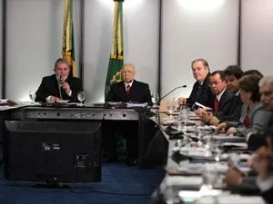 Presidente Lula e o vice-presidente José Alencar participam de reunião ministerial, em Brasília