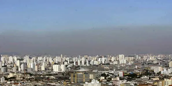 A cidade de São Paulo registrou hoje, às 15 horas, 12% de umidade relativa do ar na estação automática do Mirante de Santana