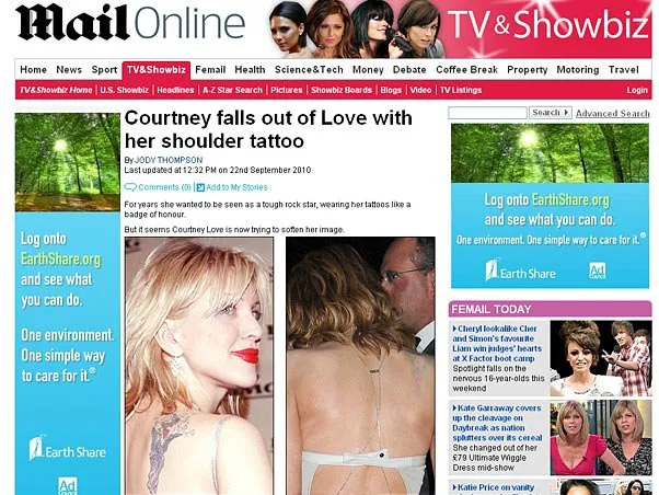  Courtney Love tira tatuagem
