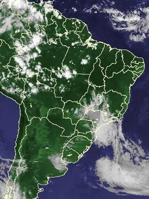  Imagem de satélite de sexta-feira (24) mostra nebulosidade pelo país