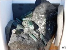  Pedra da discórdia: Gema é uma das maiores já escavadas no mundo