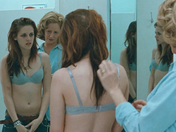  Kristen Stewart em cena de Welcome to the Rileys