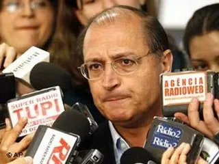 Alckmin viaja ao interior para buscar votos de Marina