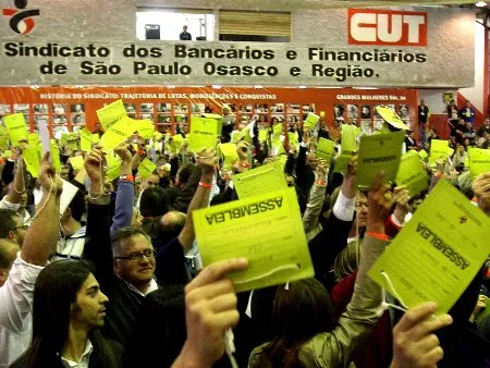 Bancários de SP votaram pelo fim da greve nesta quarta-feira (13)