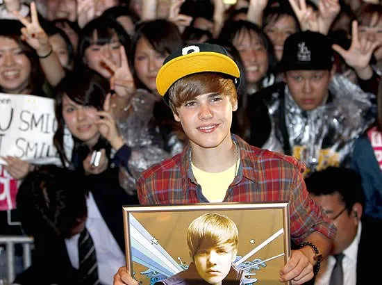  Justin Bieber comandará apresentação do MTV EMA pela internet