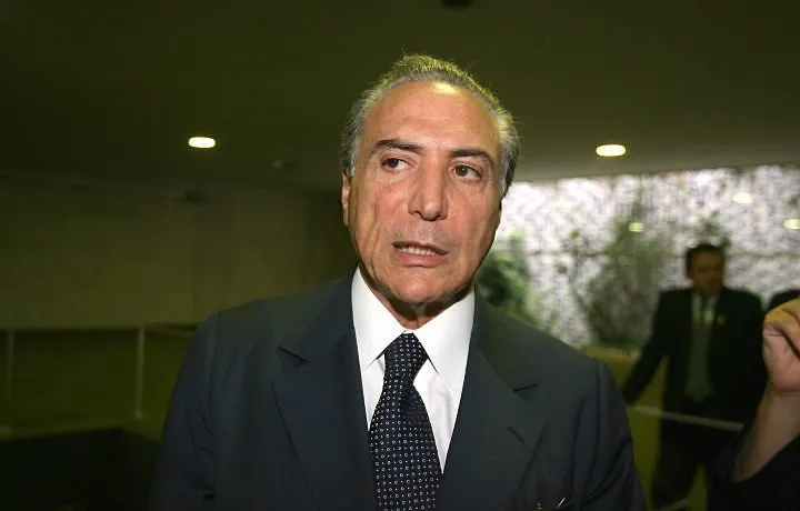Michel Temer diz ser 'inútil' investida de Serra no PMDB