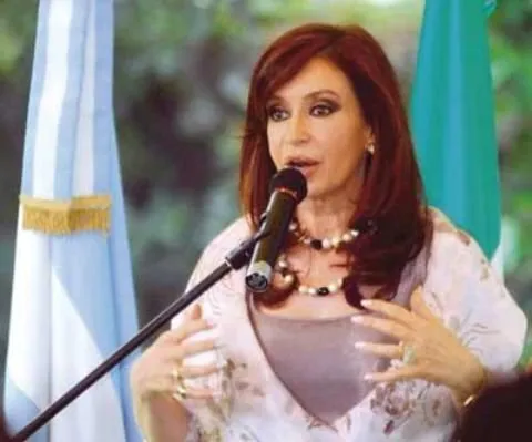  Cristina Kirchner propês em discurso nacionalizar a mídia argentina