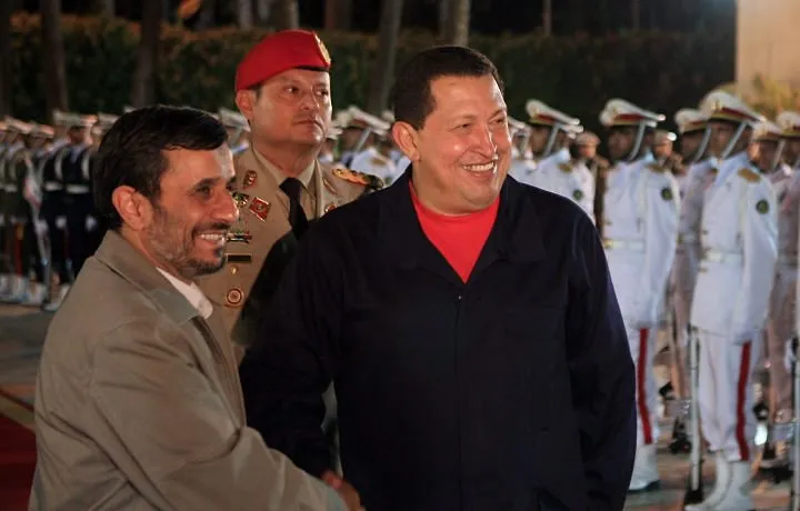  Mahmoud Ahmadinejad e o Hugo Chávez 